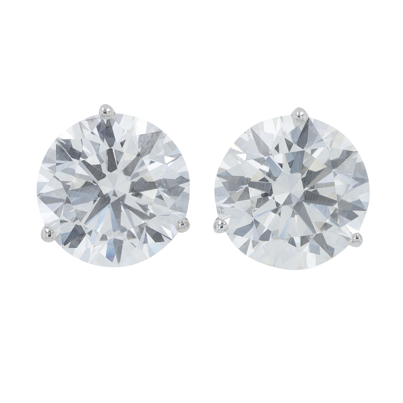 14K WG 10 CT Lab Grown Diamond Studs<p><strong>Lab Grown Diamond</p></strong>